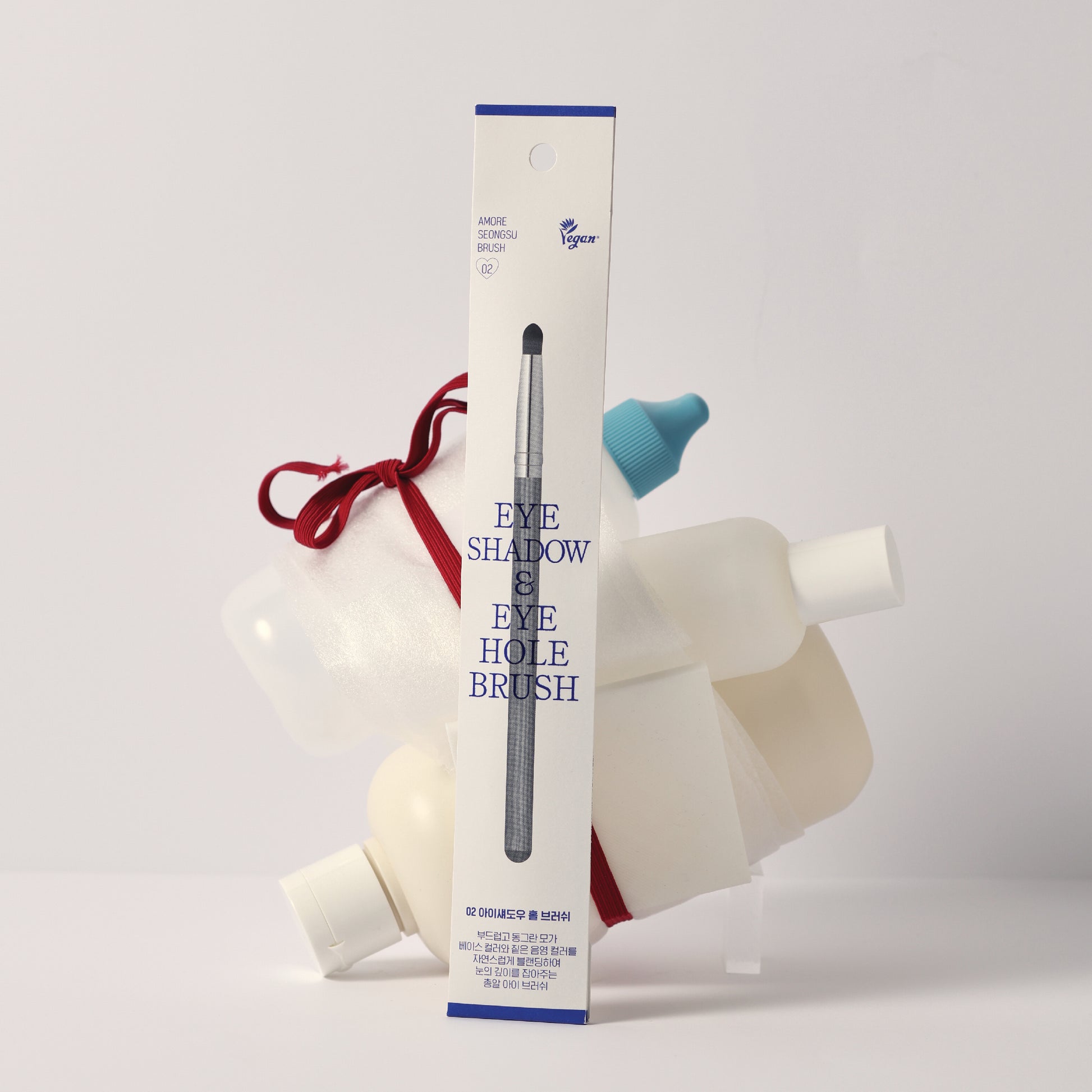 AMORE SEONGSU Brush 02_Eye Shawdow Hole Brush
