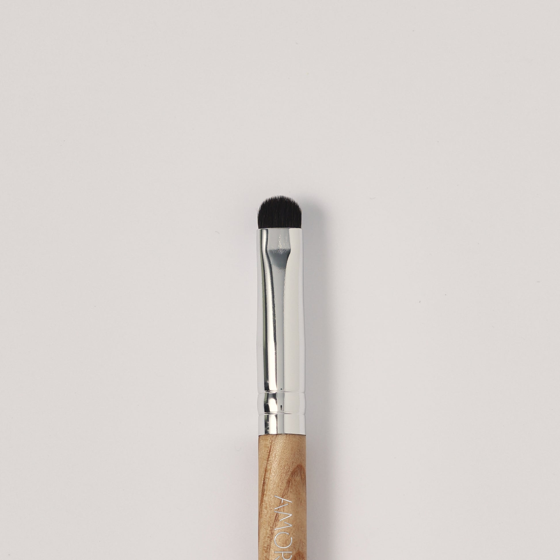 AMORE SEONGSU Brush 03_Under Eye Shawdow Brush