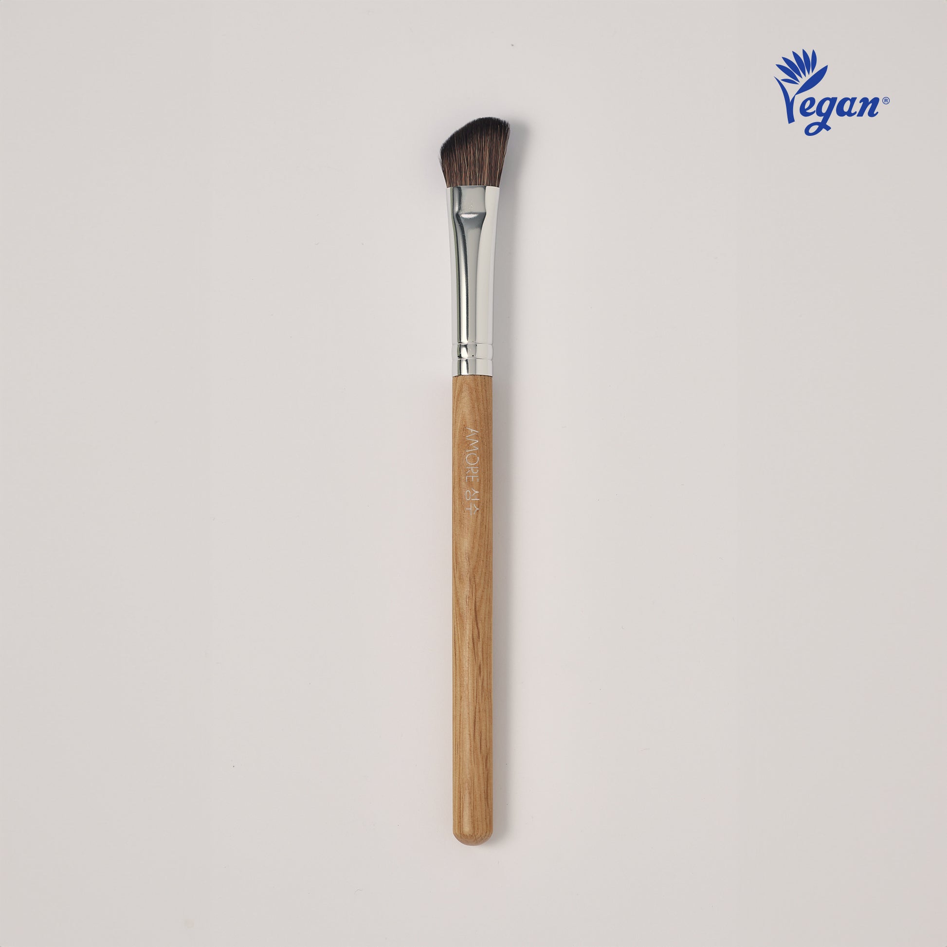 AMORE SEONGSU Brush 06_Eye Shawdow Angle Brush