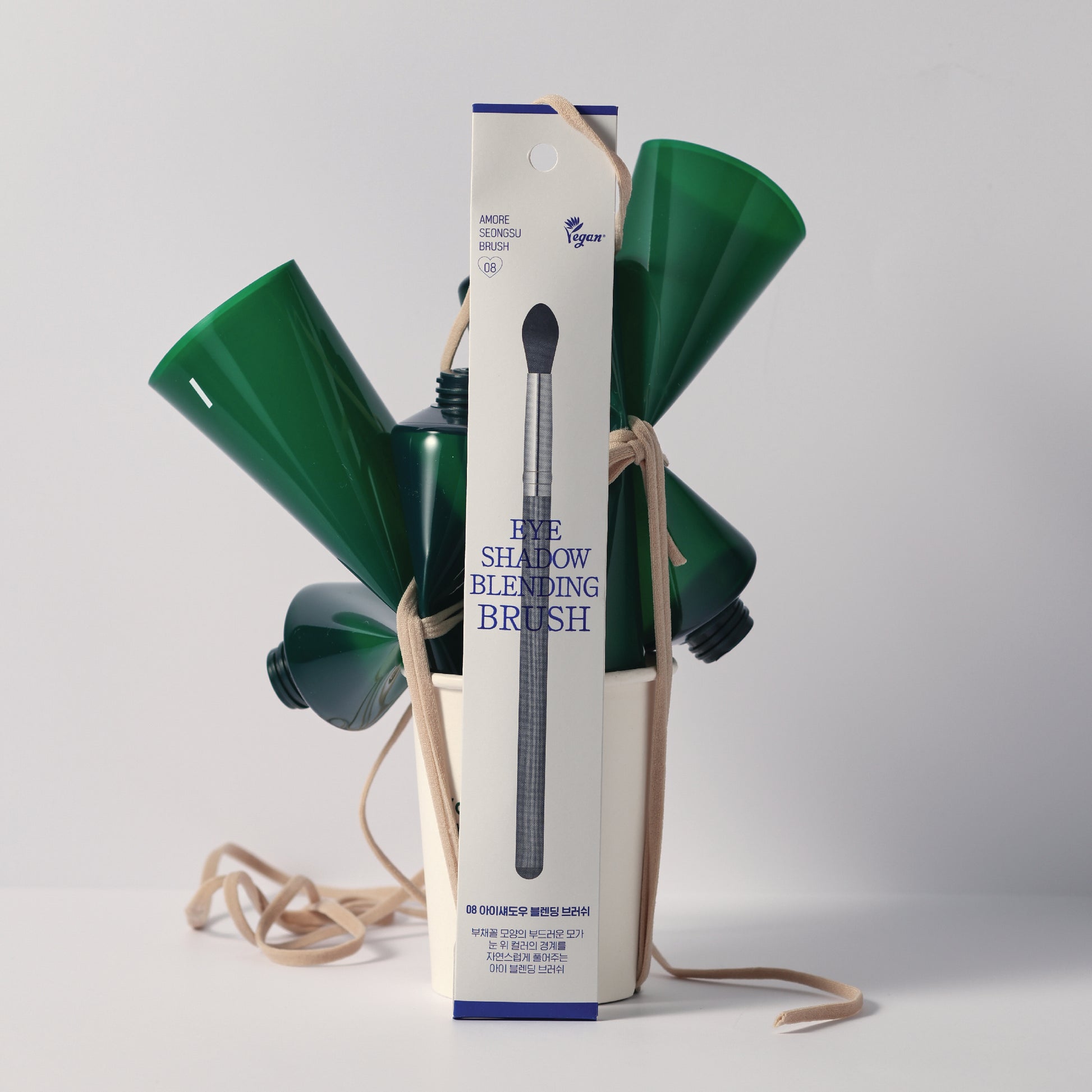 AMORE SEONGSU Brush 08_Eye Shawdow Blending Brush