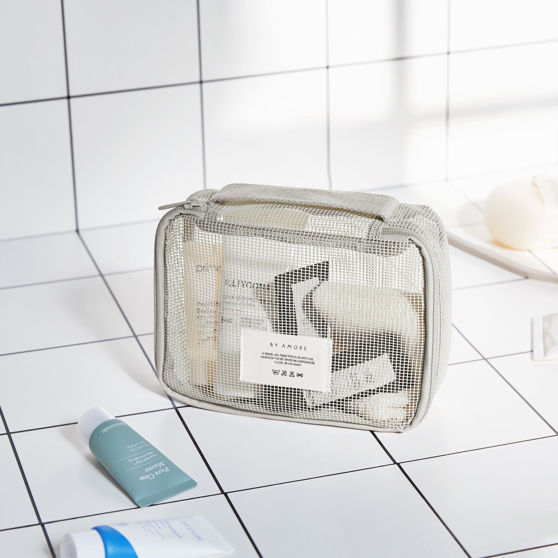 BY AMORE メッシュトラベルポーチ