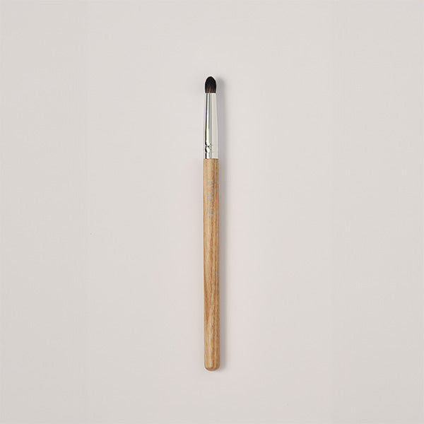 AMORE SEONGSU Brush 02_Eye Shawdow Hole Brush