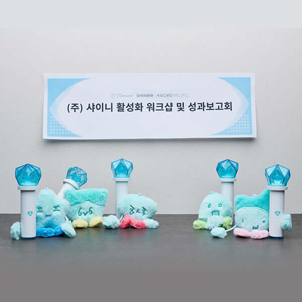 アモーレパシフィック SHINee リップ ストラップ キーホルダー キーリング ファンシグナル リップバーム SHINee – Global Amore Mall