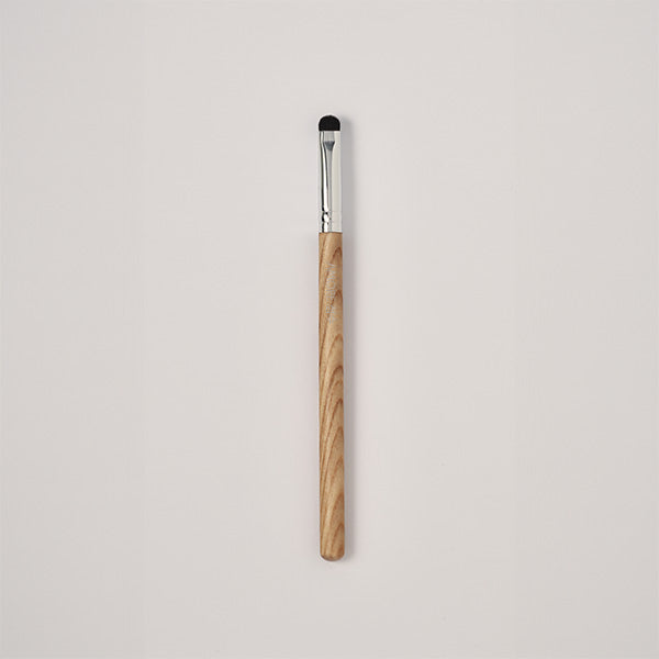 AMORE SEONGSU Brush 03_Under Eye Shawdow Brush
