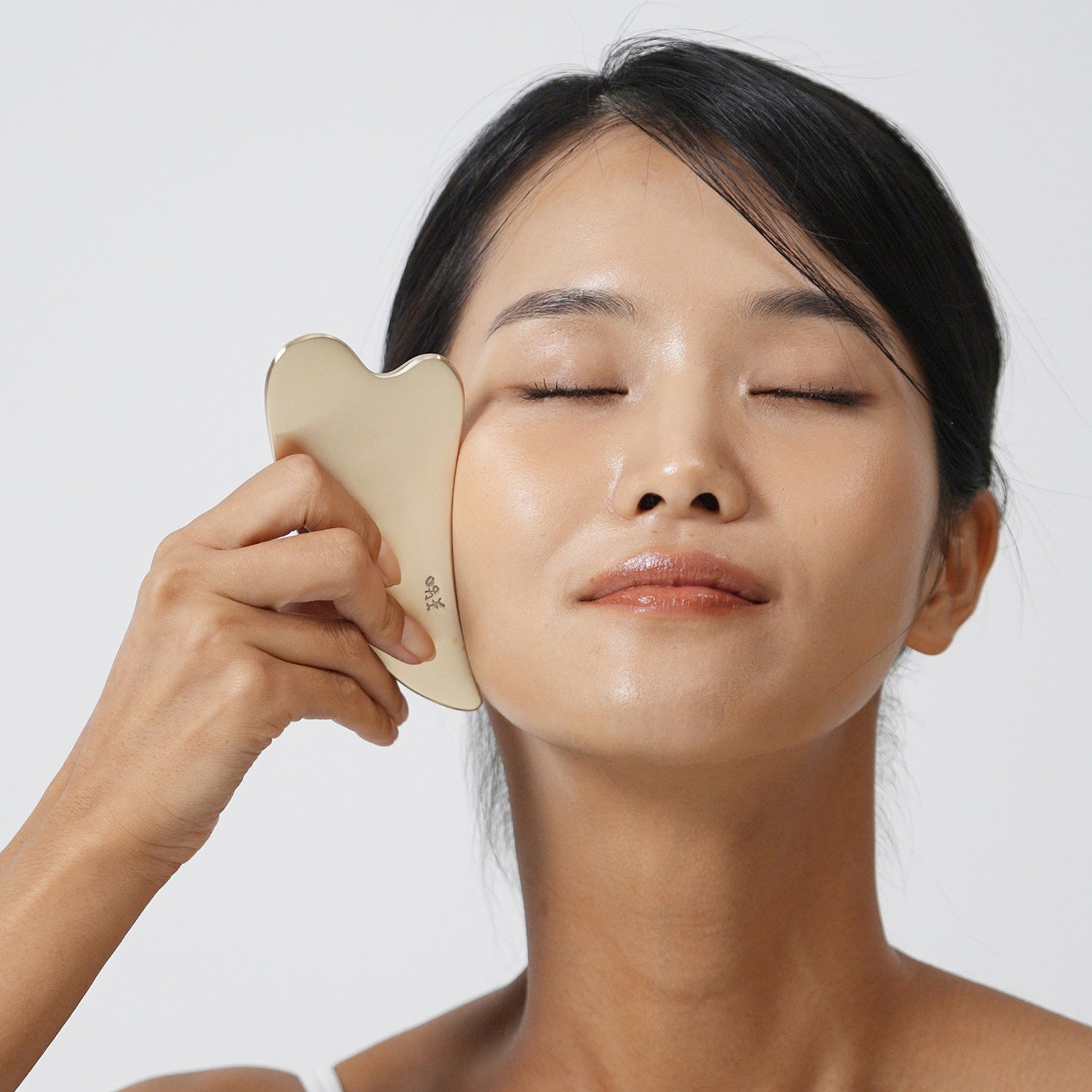 NOTDAM Bangjja Brassware Heart Gua Sha Massager