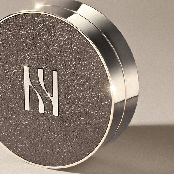 [2025 Holiday Limited] HERA Cushion Case Metallic+Black Cushion Foundation Refill 15g