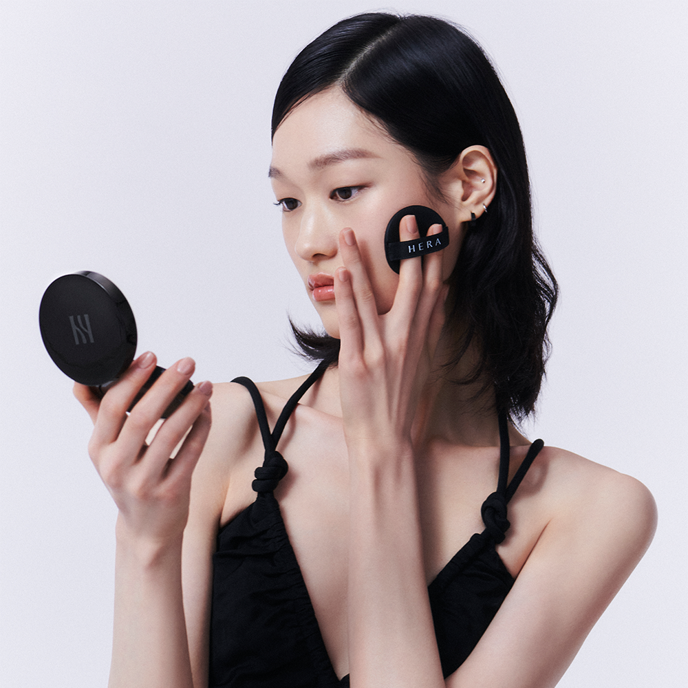 HERA Black Cushion Foundation Puff*2