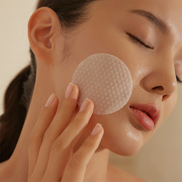 Holitual Cleansing Milk + Resurfacing Peel Pad Set