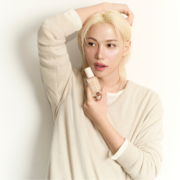 [Engraving]HERA Reflection Skin Glow Foundation 30g